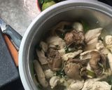 รูปขั้นตอนการทำที่ 4 ของ ข้าวมันไก่ในหม้อข้าวสูตร -อกไก่ลีน