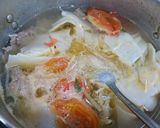Hình bước làm 3 của món Canh măng chua nấu thịt bò