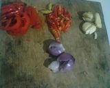 Foto langkah ke 3 dari resep Tumis Jamur Kancing Pedas.