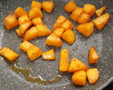 Foto del paso 6 de la receta: Garbanzos con calabaza especiada y costillas