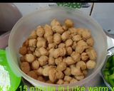 A picture of step 1 of Soya chunks munchurian.