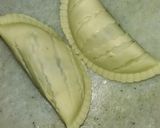 A picture of step 8 of Paan and gulkand Gujiya.