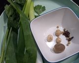 Foto langkah ke 1 dari resep Sup Ayam Rempah.