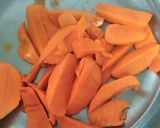 A picture of step 2 of Faradi Mango Fruit🍍🍎🍓🍇 Salad.