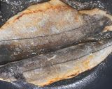 A picture of step 3 of Pan fried sea bream with butter and soy sauce (taste of happiness 🌞).