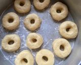 Gambar langkah 5 resipi Donut gebu.