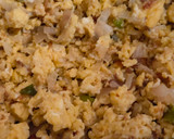 எக்கு பொடிமாஸ்(Egg podimaas) ரெசிபி ஸ்டேப் 2 புகைப்படம்