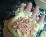 Foto do passo 3 de Pãozinho fácil recheado de calabresa e queijo
