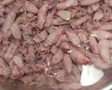 Foto langkah ke 1 dari resep Tumis Cumi Asin Pete.