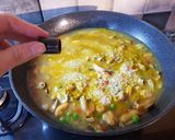 Foto del paso 4 de la receta: Paella de Mariscos y Hongos Shiitake
