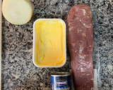 Foto del paso 1 de la receta: Solomillo en salsa de champiñones y nata