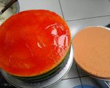 Foto langkah ke 6 dari resep Rainbow Birthday Cake.