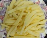 A picture of step 3 of Macdonald's style🍟🍟.