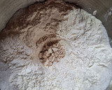 Foto del paso 1 de la receta: Pan casero 🍞 fácil