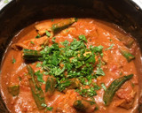 รูปขั้นตอนการทำที่ 5 ของ แกงไก่กระเจี๊ยบเขียวมาซาลา (Chicken okra masala)