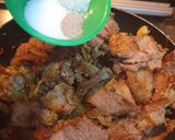 Foto langkah ke 3 dari resep Daging Sapi Saus Mentega.