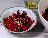 Фото кроку 5 до Зимний салат из квашеной капусты.