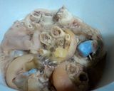 Hình bước làm 1 của món Giò heo kho thơm