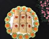 A picture of step 7 of Egg Roll.