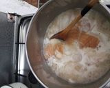A picture of step 4 of Onion Soup with Cheese and Hard-Boiled Egg.