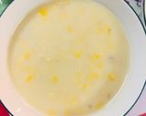 Hình bước làm 3 của món Chè bắp, sen và sữa đặc