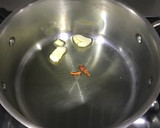 Foto del paso 1 de la receta: Sopa de arroz y bacalao