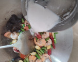 Foto langkah ke 5 dari resep Opor Udang buncis putren.