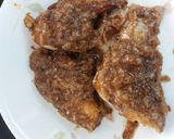 Foto langkah ke 4 dari resep Ikan goreng lada hitam.