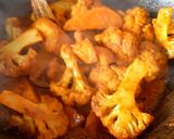 ফুলকপি আলু দিয়ে আইড় মাছ রেসিপির ধাপ 2 ছবি