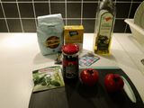Focaccia - olívabogyóval, rozmaringgal és paradicsommal