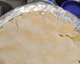 A picture of step 3 of Apple 🍎🍏 pie with a shortbread top.