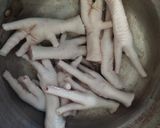 Foto langkah ke 1 dari resep Makaroni Sup dan Ceker.