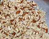 Foto langkah ke 4 dari resep Almond Brownies.