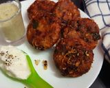 A picture of step 5 of Beetroot Potato Kabab dahi ki chutney.