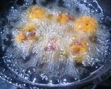 A picture of step 3 of Patnam Pakoda.