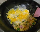 Foto langkah ke 4 dari resep Mie Goreng Sosis.