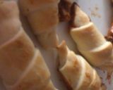 Foto del paso 4 de la receta: Medialunas con masa pascualina rellenas de dulce de leche