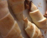 Foto del paso 4 de la receta: Medialunas con masa pascualina rellenas de dulce de leche