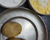A picture of step 2 of Potato pakoda.