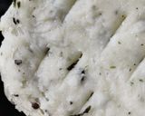 A picture of step 6 of Methi mathri.