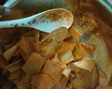 A picture of step 7 of Cheesy Kulit Popiah.