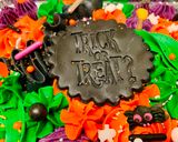A picture of step 7 of Halloween TrayBake.