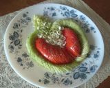 A picture of step 1 of Cucumber, tomato and leek salad.