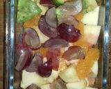 Foto langkah ke 4 dari resep Salad buah saus yogurt.