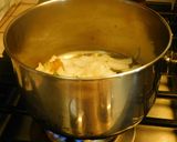 A picture of step 4 of Coconut milk soup.