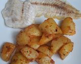 Foto del paso 4 de la receta: Merluza a la plancha con guarnición de patatas especiadas