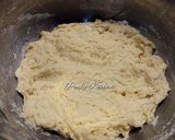 Foto langkah ke 2 dari resep Butter Raisin Bread.