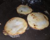 A picture of step 4 of Korean Street sandwich.