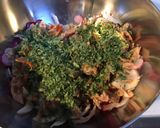 Une image de l'étape 6 de Salade de radis roses au thon et piment d espelette.