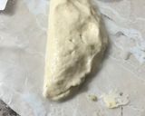 A picture of step 3 of Dahi Gujiya.